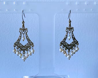 Pendientes de perla de araña de latón antiguo hechos a mano, artesanales, con piedra de nacimiento de junio, colgantes, joyas con piedras preciosas