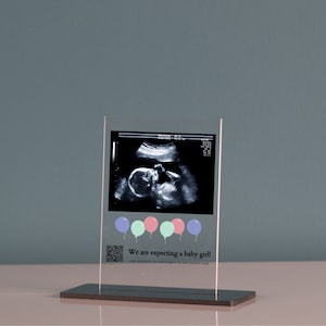 Perfect gift for expectant parents, customizable acrylic block with baby's ultrasound photo