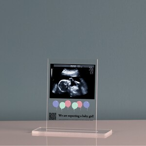 Chic and modern pregnancy gift, baby ultrasound printed on a customizable acrylic block.