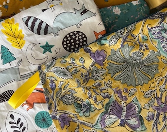 Small Animal Hammock - reversible hanging hammock with elastic loops, 10x10 inches