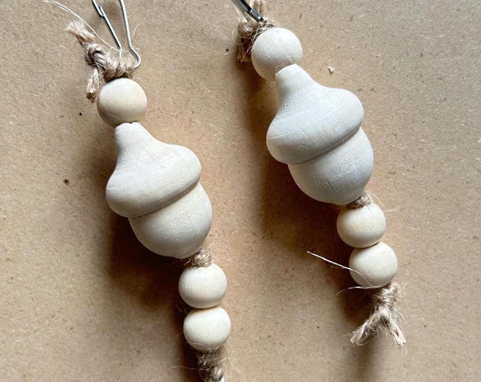 Natural Wooden Acorn Chew Toy Set