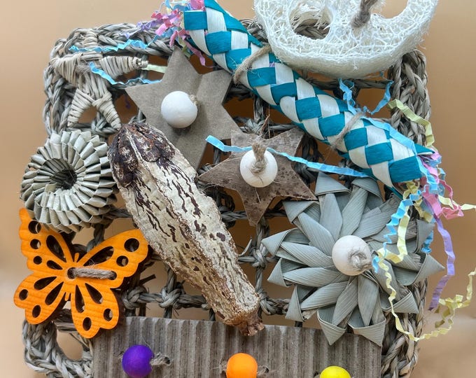 Small Animal Activity Seagrass Mat, enhance your rat, rabbits, guinea pig, hamster, mouse’s life with this natural enrichment toy