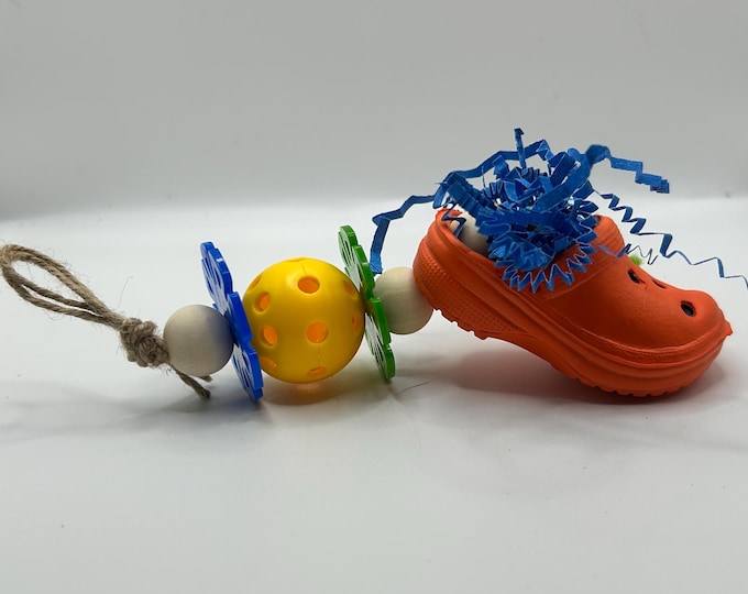 Mouse Foraging Toy: Mini Shoe with Crinkle Paper