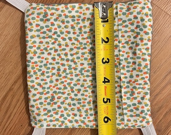 Mini Small Animal Hammock - hanging pet hammock with elastic loops, about 6x6 inches