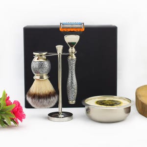 Handmade Antique Look Shaving Kit for Men Synthetic Silvertip Shaving Brush Shaving Stand 5 edge Razor Shaving Bowl & Soap