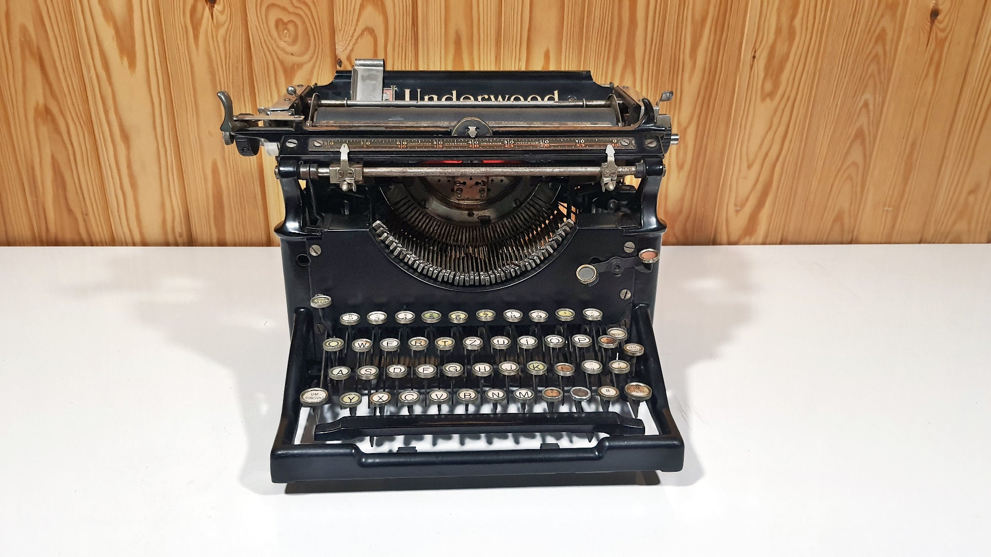 1925 アンダーウッド タイプライター: 動作するアンティーク ブラック