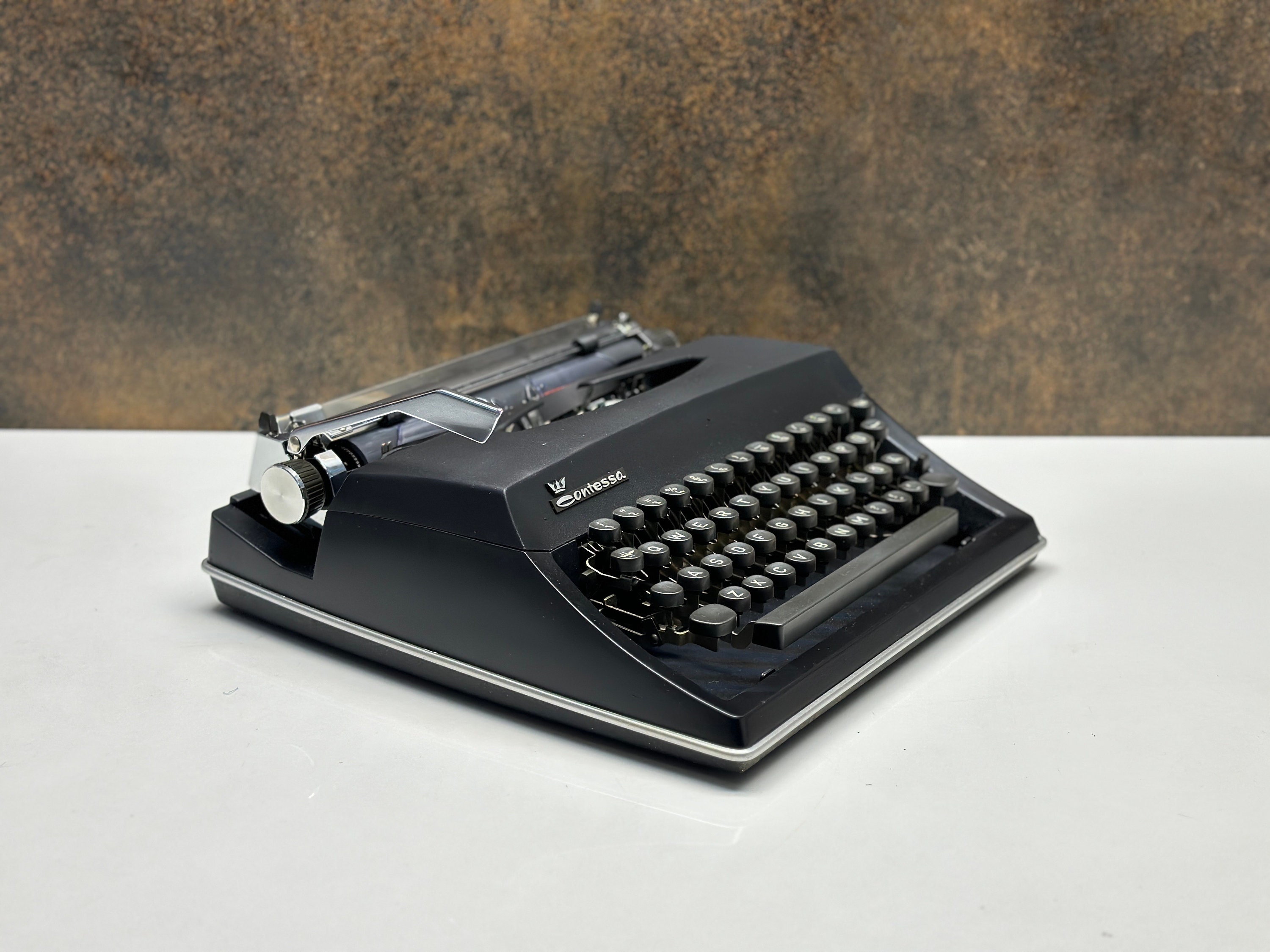 QWERTY Adler Contessa タイプライター - レトロデザイン