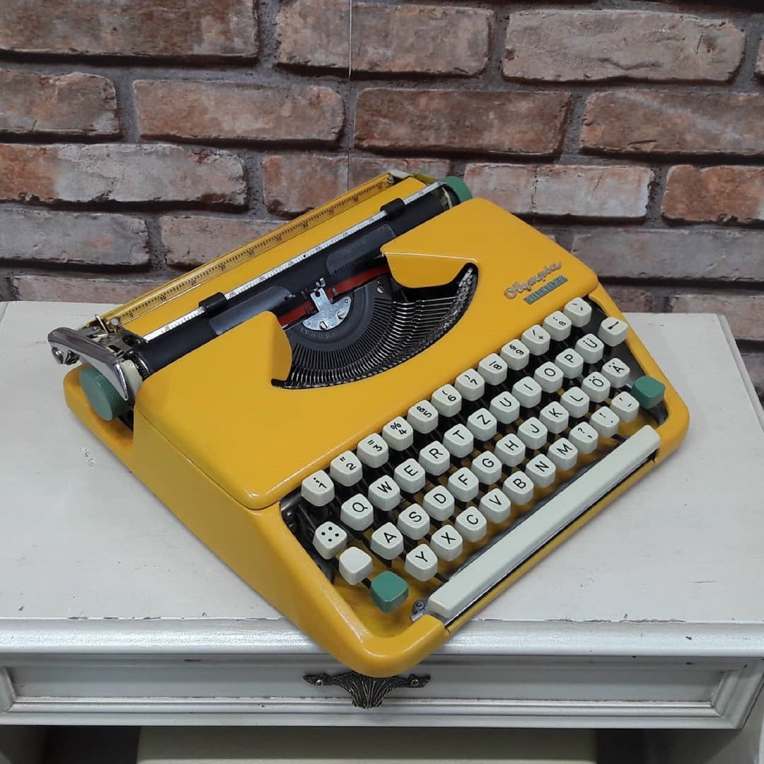Olympia Splendid 33 タイプライター | 完全動作品 | ヴィンテージ