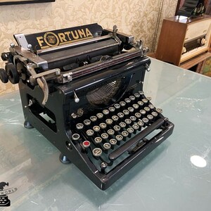 Máquina de escribir Fortuna / Máquina de escribir antigua - Máquina de escribir vintage en funcionamiento - Regalo