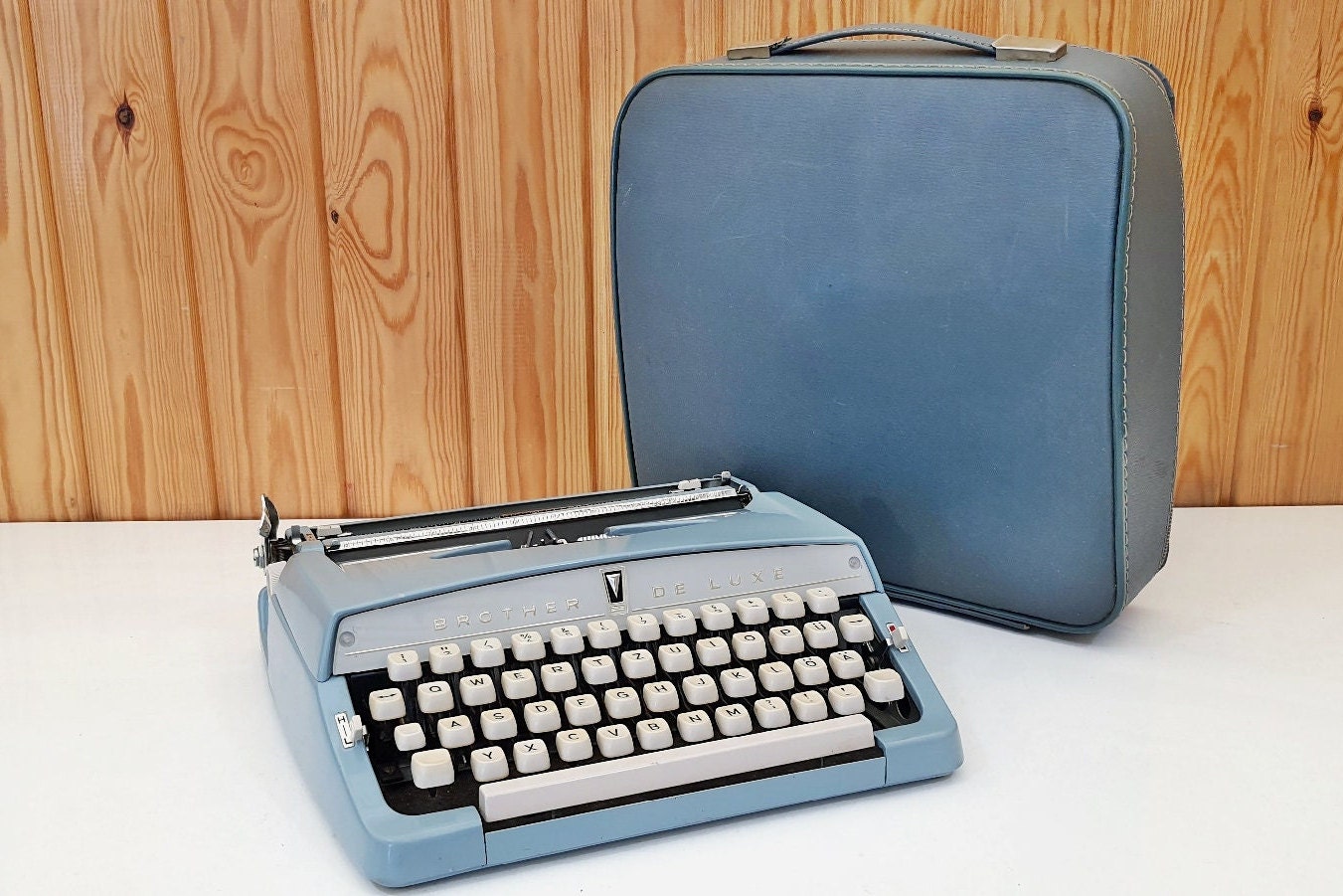 Vintage Brother Deluxe Typewriter, Full Original Set, Retro