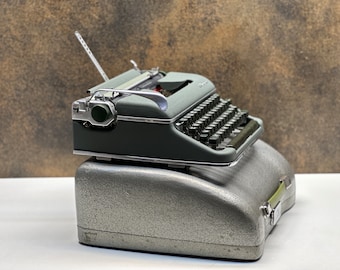 Olympia SM3 Typewriter: Restored German-Made Manual with Case,Working Typewriter | Customs Paid!