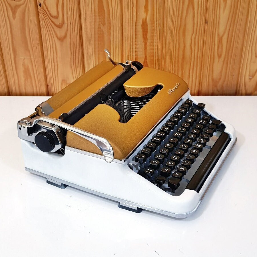 ヴィンテージタイプライターOlympia SM3 Olympia SM3タイプライター