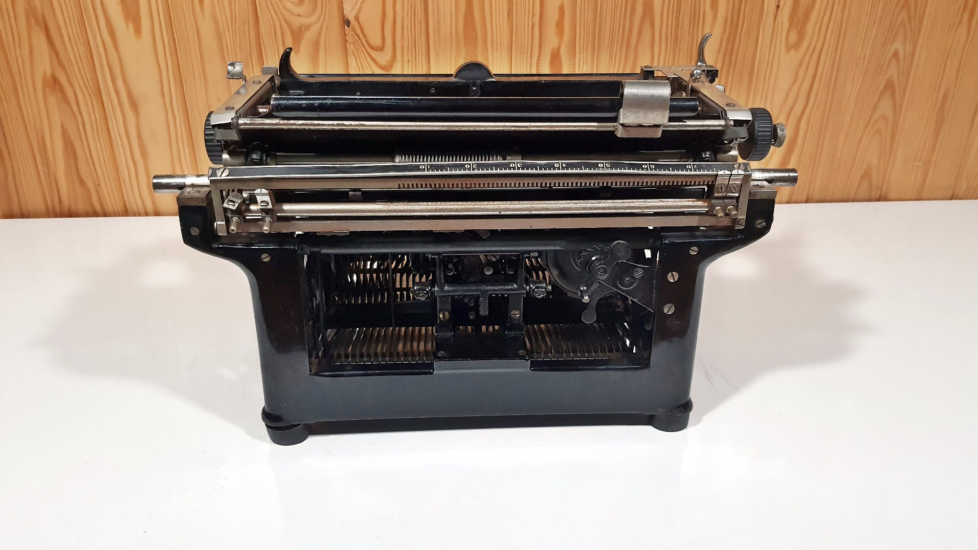 1925 アンダーウッド タイプライター: 動作するアンティーク ブラック