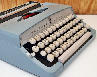 Vintage Brother Deluxe Typewriter: Retro Manual Writing Tool,Working Typewriter | Customs Paid!