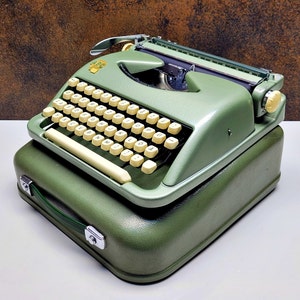 ABC Antique Manual Typewriter | Fully Functional Vintage Collectible | Working Retro Gift for Writers & Office Decor