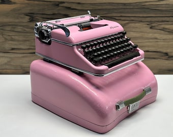 Olympia SM3 Typewriter, Pink Typewriter, Pink Bag Typewriter - Premium Barbie Gift / Vintage Pink Olympia SM3 Typewriter with Matching Pink