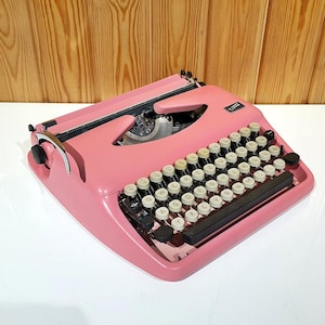 Adler Tippa Pink Typewriter - 1960s Vintage Mechanical Keyboard - Retro Pink Typewriter Gift for Writers - Fully Working Vintage Typewriter