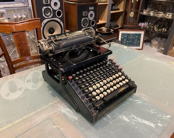 Smith Premier 10 | Antique Typewriter / This machine dates from 1906- Vintage Typewriter Working