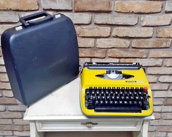 Vintage Privileg Typewriter 300 TR 1955 Yellow QWERTZ Manual Fully Working German Portable Typewriter Retro Desk Decor Writer Gift
