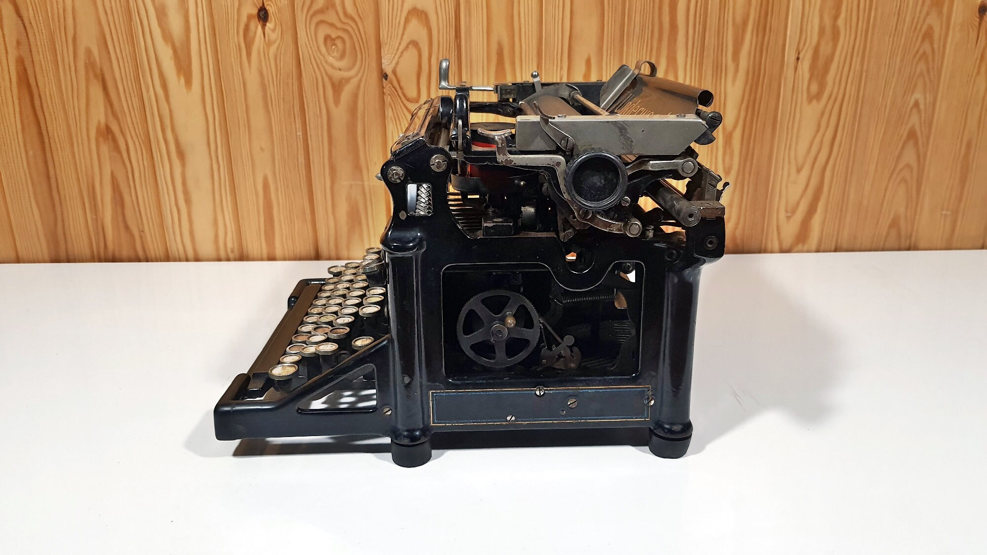 1925年製アンダーウッドタイプライター：アンティークなホーム