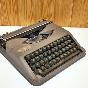 Hermes Baby Typewriter, Grey Vintage Working Typewriter, Premium Gift, Collectible, Best Typewriter for Writers and Office Decor