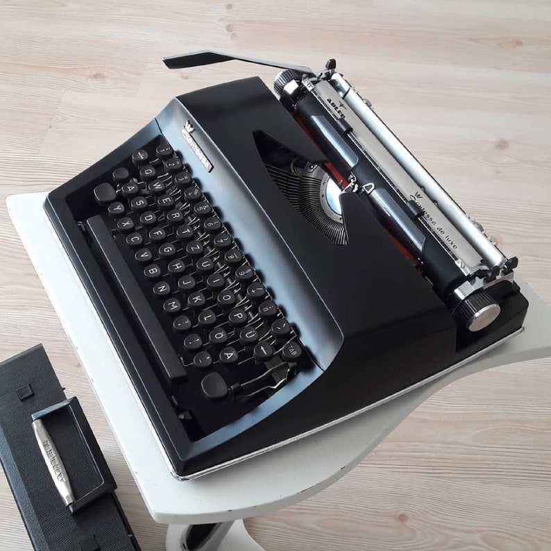 Typewriter Adler CONTESSA DELUXE. Rare Model. Typewriter ...