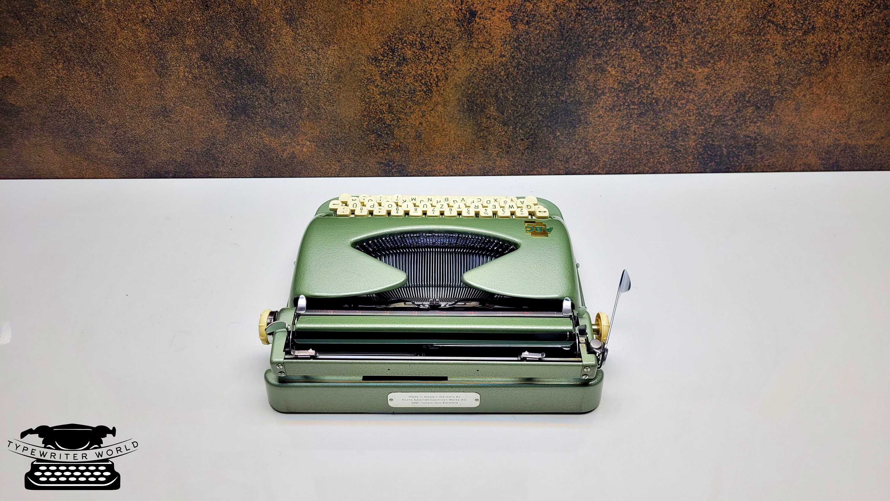 ヴィンテージABCタイプライター：修復済み、完全機能、レトロな装飾