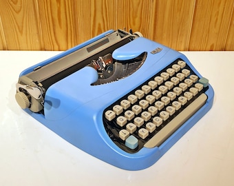 Royal Typewriter | Blue Typewriter | Antique Typewriter | Working Perfectly | Fabulous Gift | Typewriter Like New