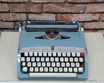 Brother Deluxe Typewriter - Vintage Elegance with Modern Appeal! Typewriter working, Blue Typewriter- Vintage Typewriter Working