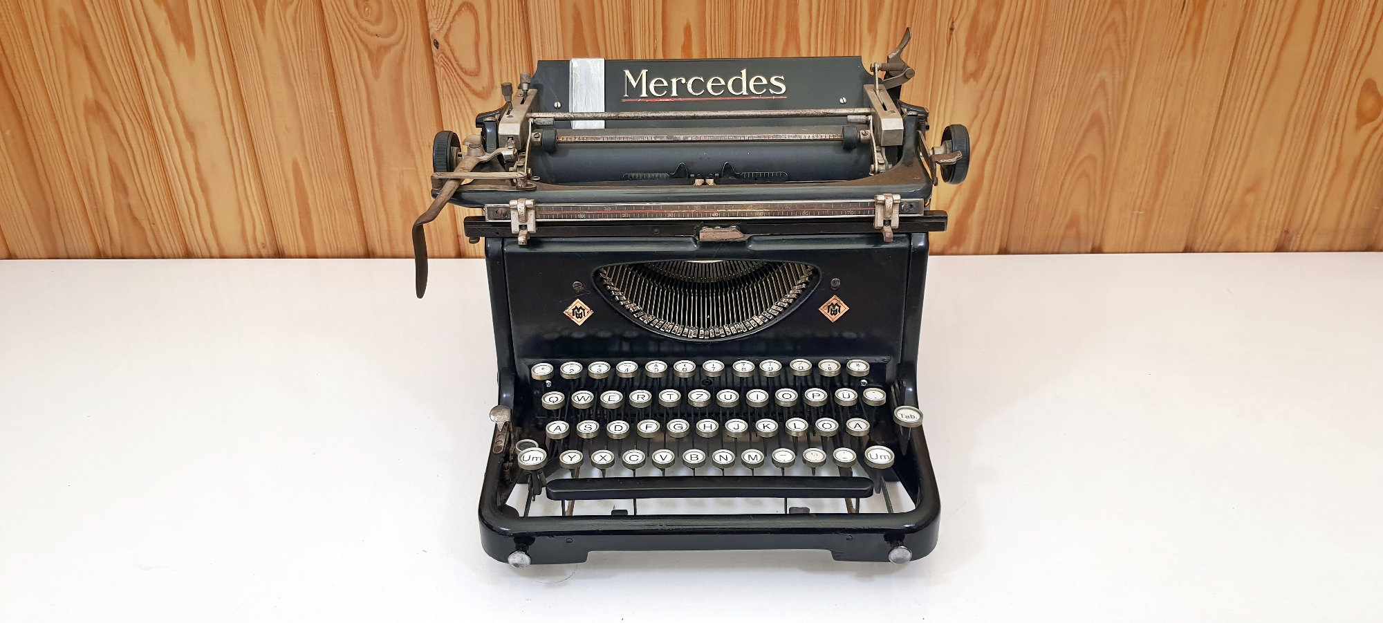 1925 Mercedes Typewriter: Fully Operational Vintage Glass