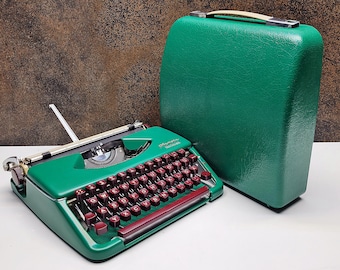 Olympia Splendid 33 グリーンタイプライター、マット仕上げマニュアル