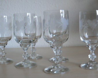 1950s WINE GLASSES Set . 4 Crystal Wine Glass  Frosted Etched Grape And Leaf Design .
