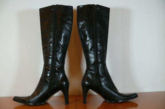 37.5EU Chic Vintage ITALIAN BLACK LEATHER Boots, … - image 3