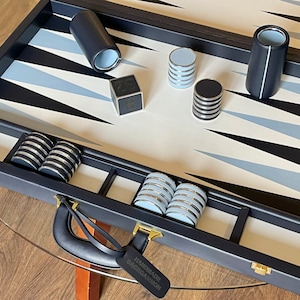Hand made backgammon board! Size 45,7 x 29.5 cm (folded).