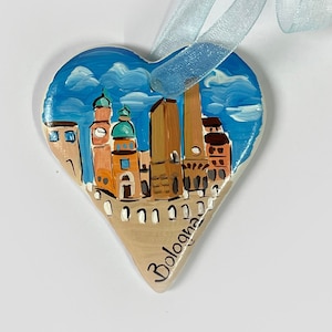 Bologna heart to hang hand painted. Souvenir Italiano, your city of the heart. Italy travel gift, wedding in Italy personalized favor.