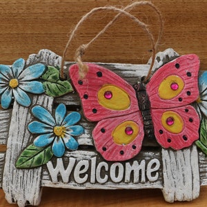 2 x Beautiful Hand Painted Welcome Hanging Plaque Sign,  Butterfly Plaque in Pink or Yellow - Wall hanging, Welcome Home Sign