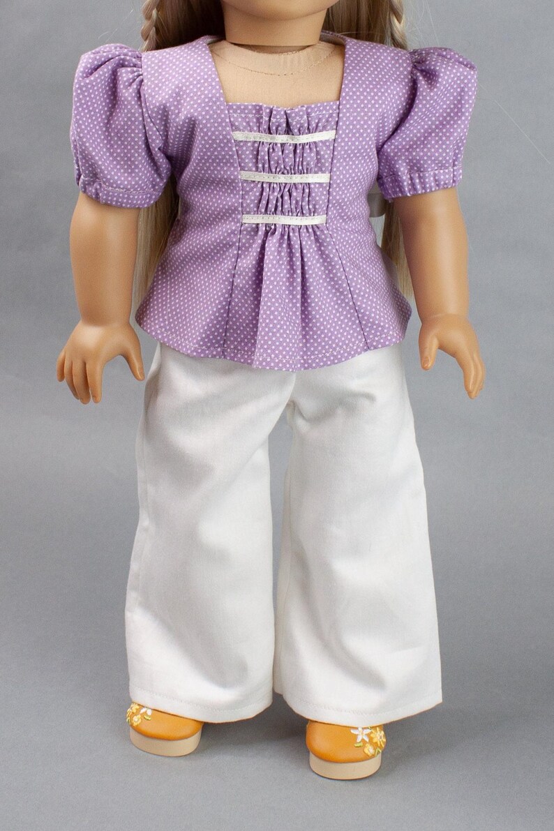 Patrón de costura en PDF para muñeca de 45 cm ~ Top y pantalón con fruncido frontal al estilo de los años 70 imagen 6