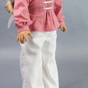 Patrón de costura en PDF para muñeca de 45 cm ~ Top y pantalón con fruncido frontal al estilo de los años 70 imagen 2