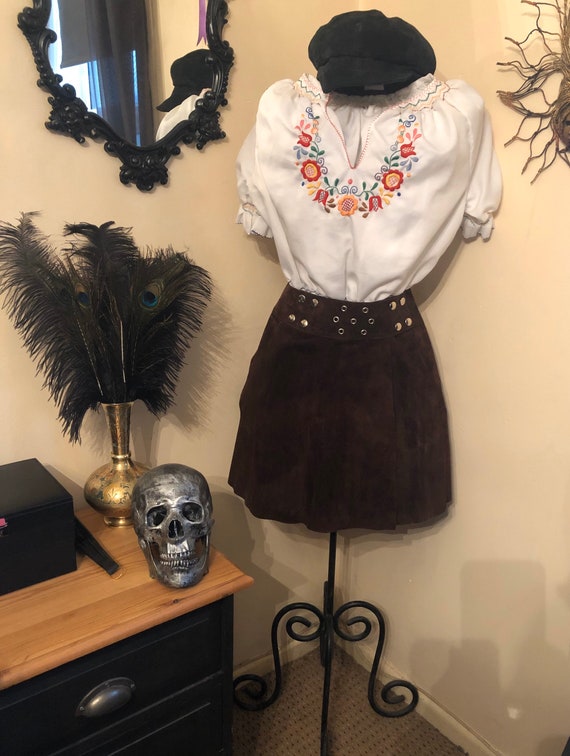 Chocolate brown true vintage 60s 70s suede mini sk
