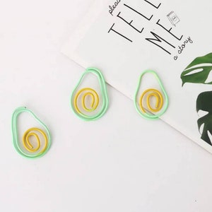 Avocado Paper clip • 5 clips  Planner Accessory • fruit paper clip • kawaii • journal clips • planner clips • planner • bookmark • green