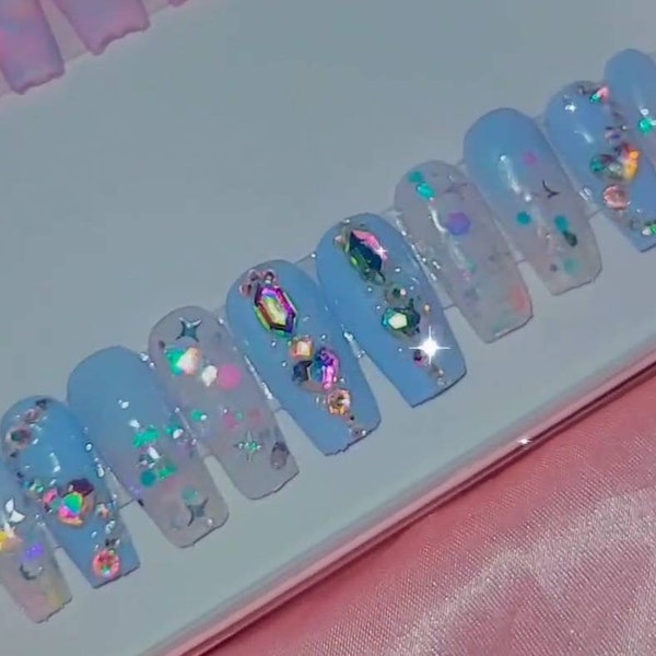 Glitter Press On Nails | Bling Nails | Iridescent Glitter Nails | Periwinkle Nails | Diamond Nails | Kawaii Nails | Fake Nails | Y2K