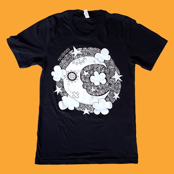 button moon t shirt