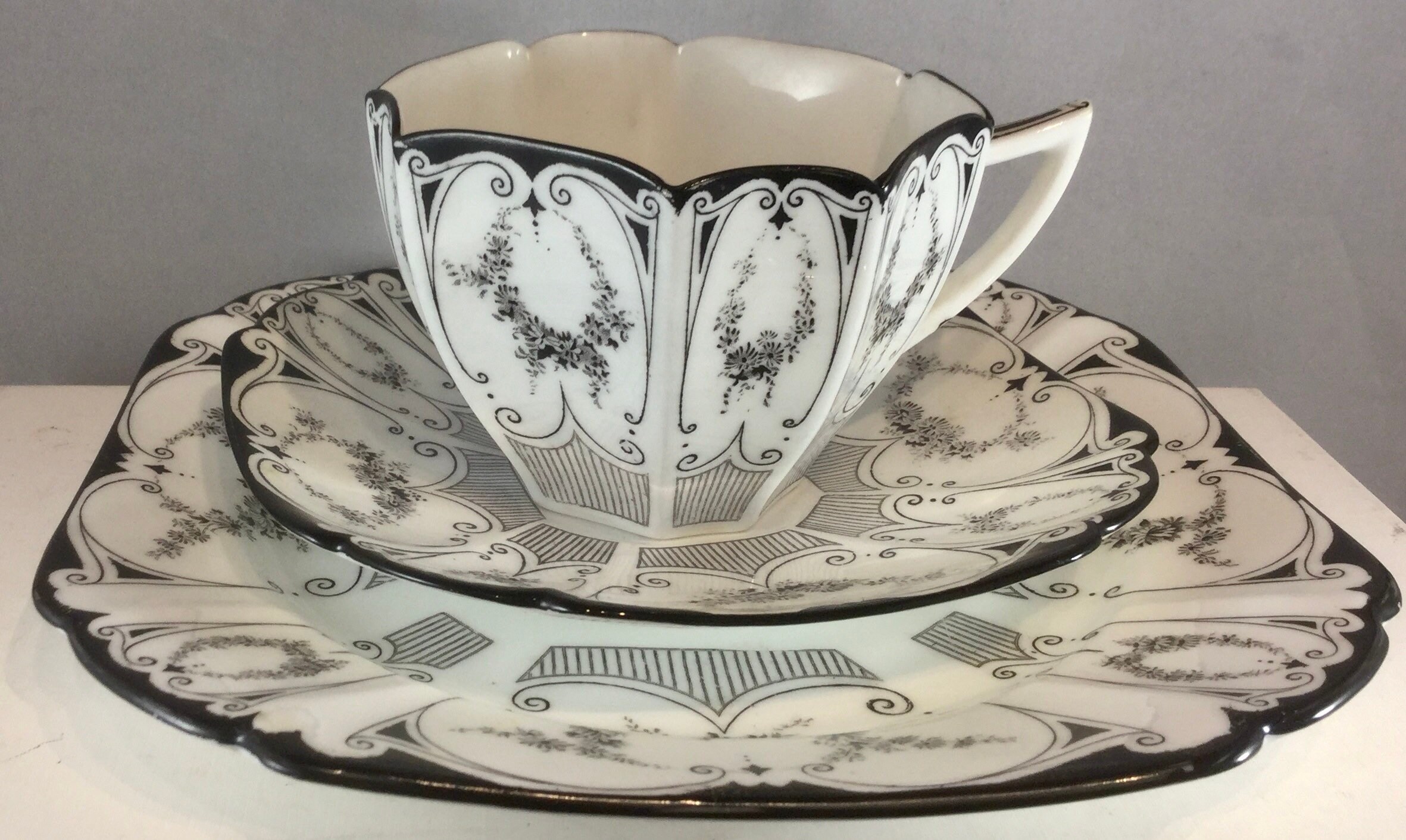 Shelley English porcelain bone China Queen Anne Black Garland Etsy