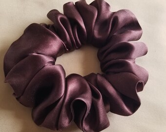 Hipoalergénico 100% Pure Silk Scrunchy hecho de Grado 6A Mulberry Silk Charmeuse para usar como corbata o pulsera