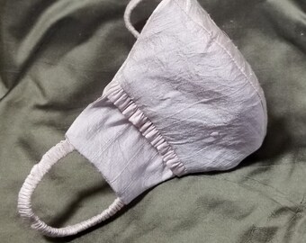 REVERSIBLE Exquisita Mascarilla Facial de Seda 100% Pura Debanda 100% pura hecha de Dupioni de seda pura decorada con volante, Construido en filtro de gasa de seda