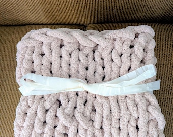 Chunky Throw Blanket in Soft Chenille Yarn, Cozy Knitted Design