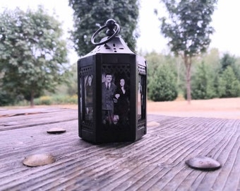 Linterna de metal de película de terror clásica en blanco y negro