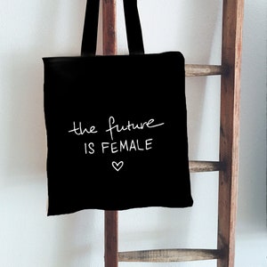 Jutebeutel Handbemalt The Future Is Female Beutelfee Baumwolle Tasche Beutel Schwarz