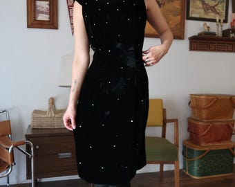 Vintage 50's Velvet Black Sparkle Rhinestone Detail Metal Zipper Dress