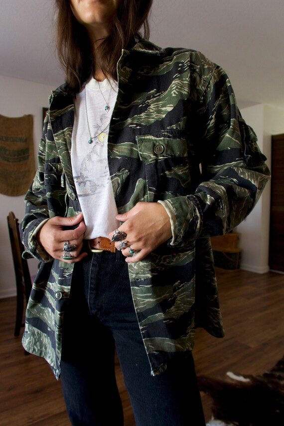 Vintage 80s Camouflage Tiger Stripe Combat Jacket